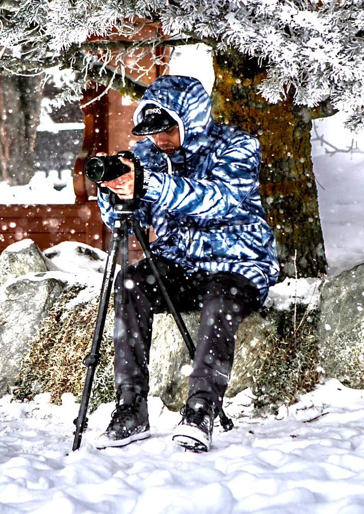 Photographe de snowboard en action sous la neige – membre de la team aux 2 Alpes